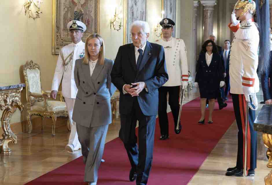 Il pettegolezzo dell’estate: Meloni al Quirinale dopo Mattarella