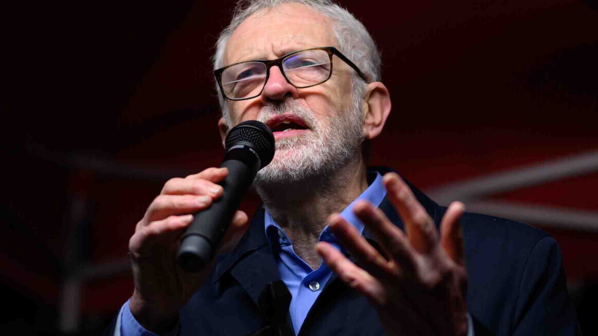 Il nuovo partito di Jeremy Corbyn è il tuo partito, qualsiasi cosa significhi