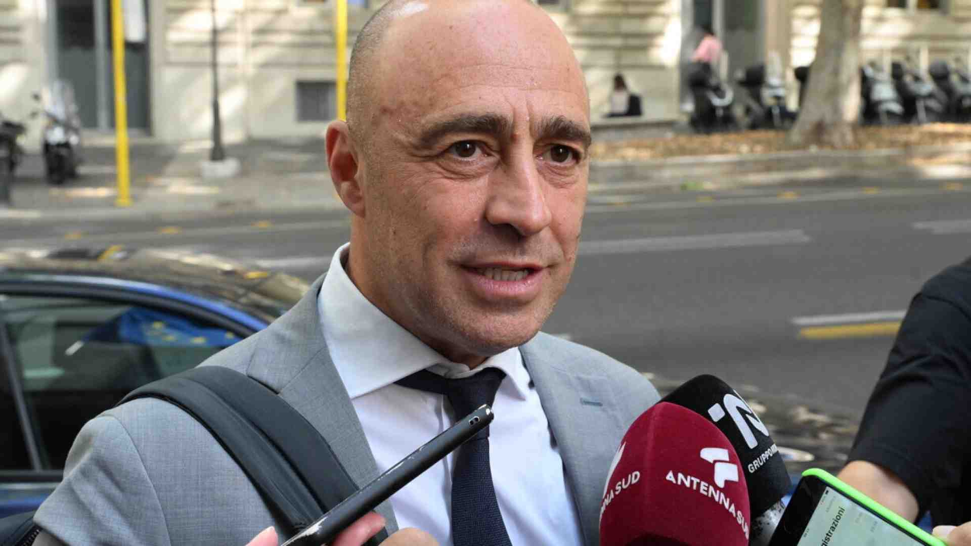 Il sindaco di Taranto Bitetti si è dimesso dopo le contestazioni sull'ex Ilva