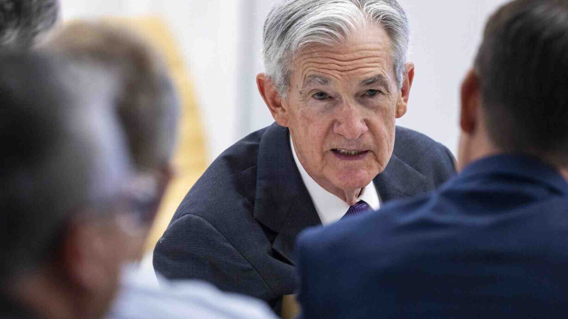 La Fed lascia i tassi invariati. La sfida di Powell a Trump