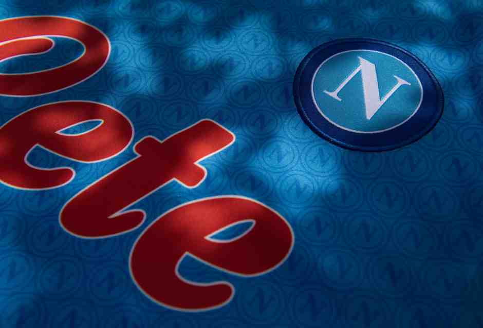 Raoul Bova, Osimhen e Temptation Island: così i social del Napoli si sono presi TikTok