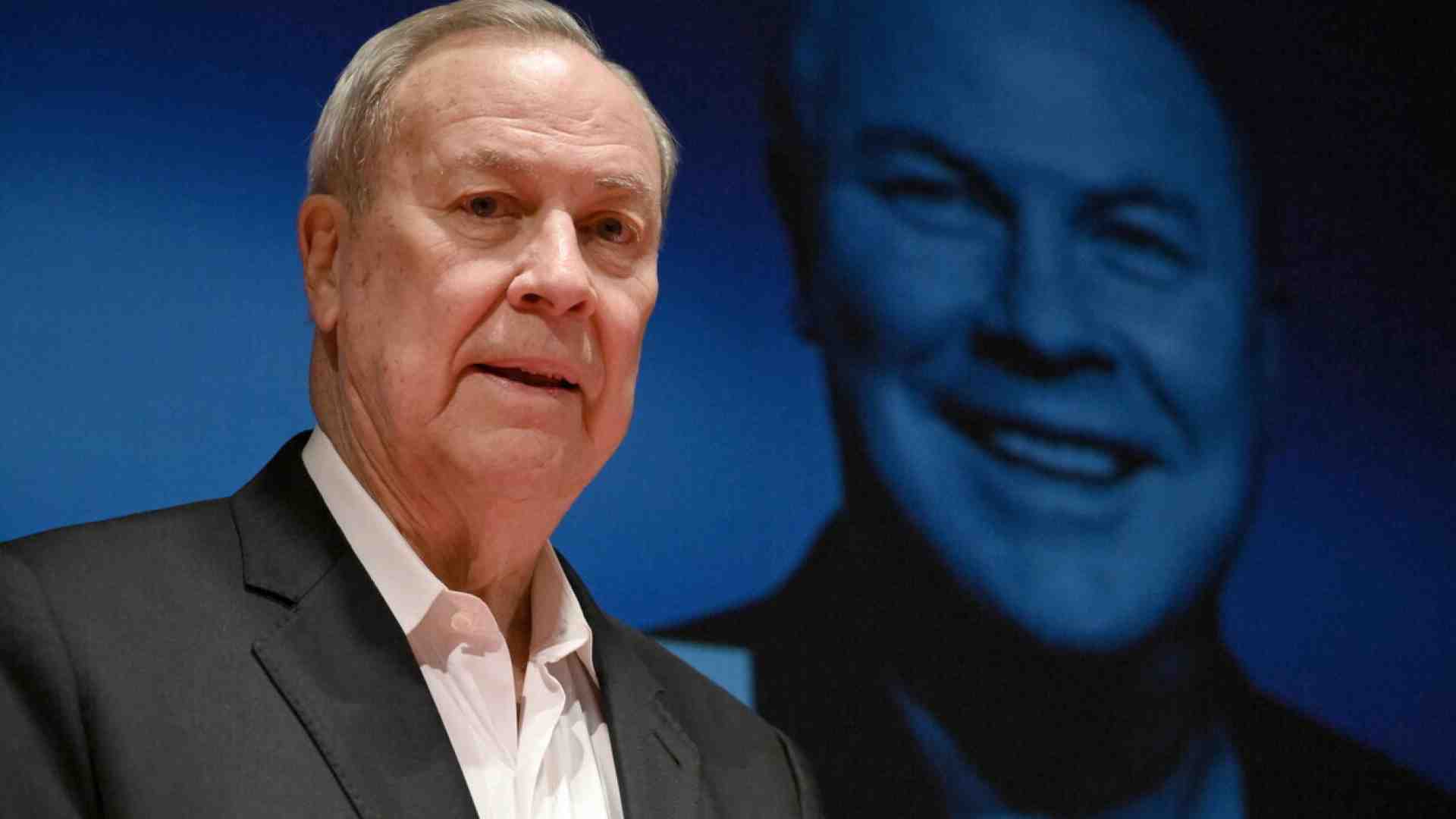 È morto Robert Wilson. Il teatro come opera d’arte totale. Bob, l’americano che amava Milano e Spoleto