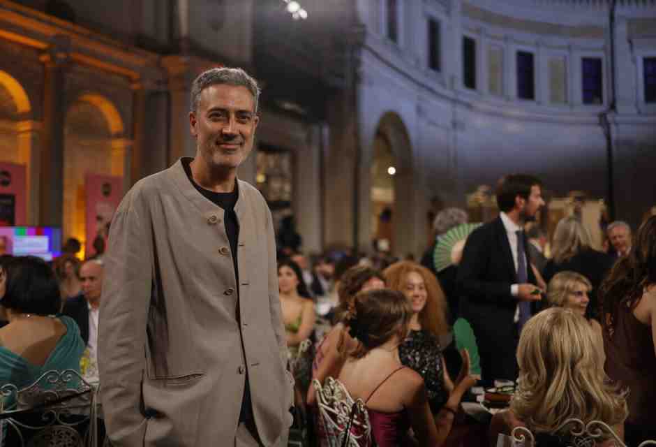 Le stecche della camicia sono importanti, anche per la letteratura