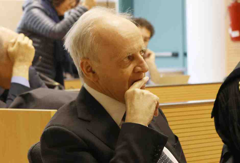 Magistrati indagati in Spagna e in Italia. Una costante: i telefonini ripuliti