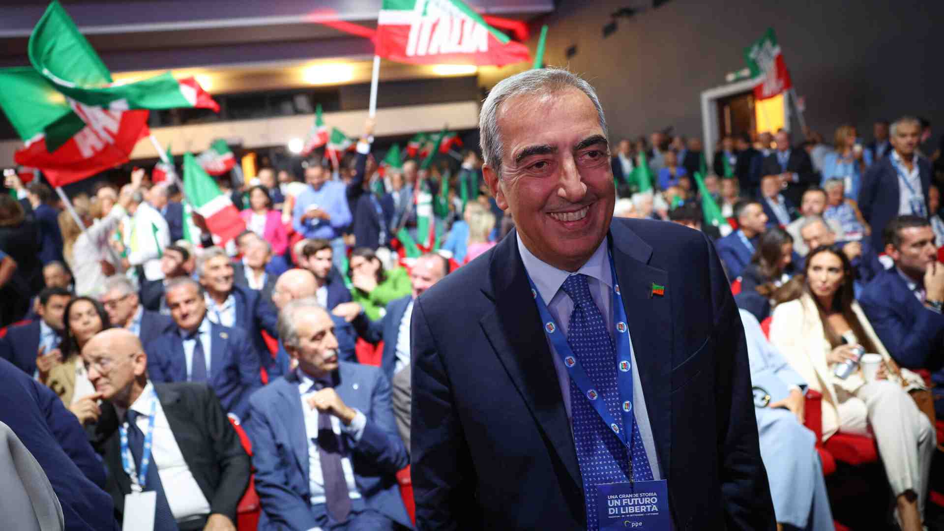 Gasparri: “Un Berlusconi candidato? Magari!