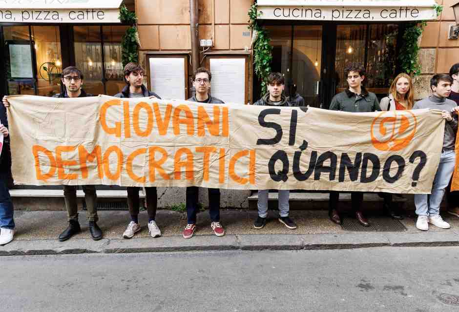 I tormenti dei Giovani dem: si va verso un congresso dopo cinque anni di stallo