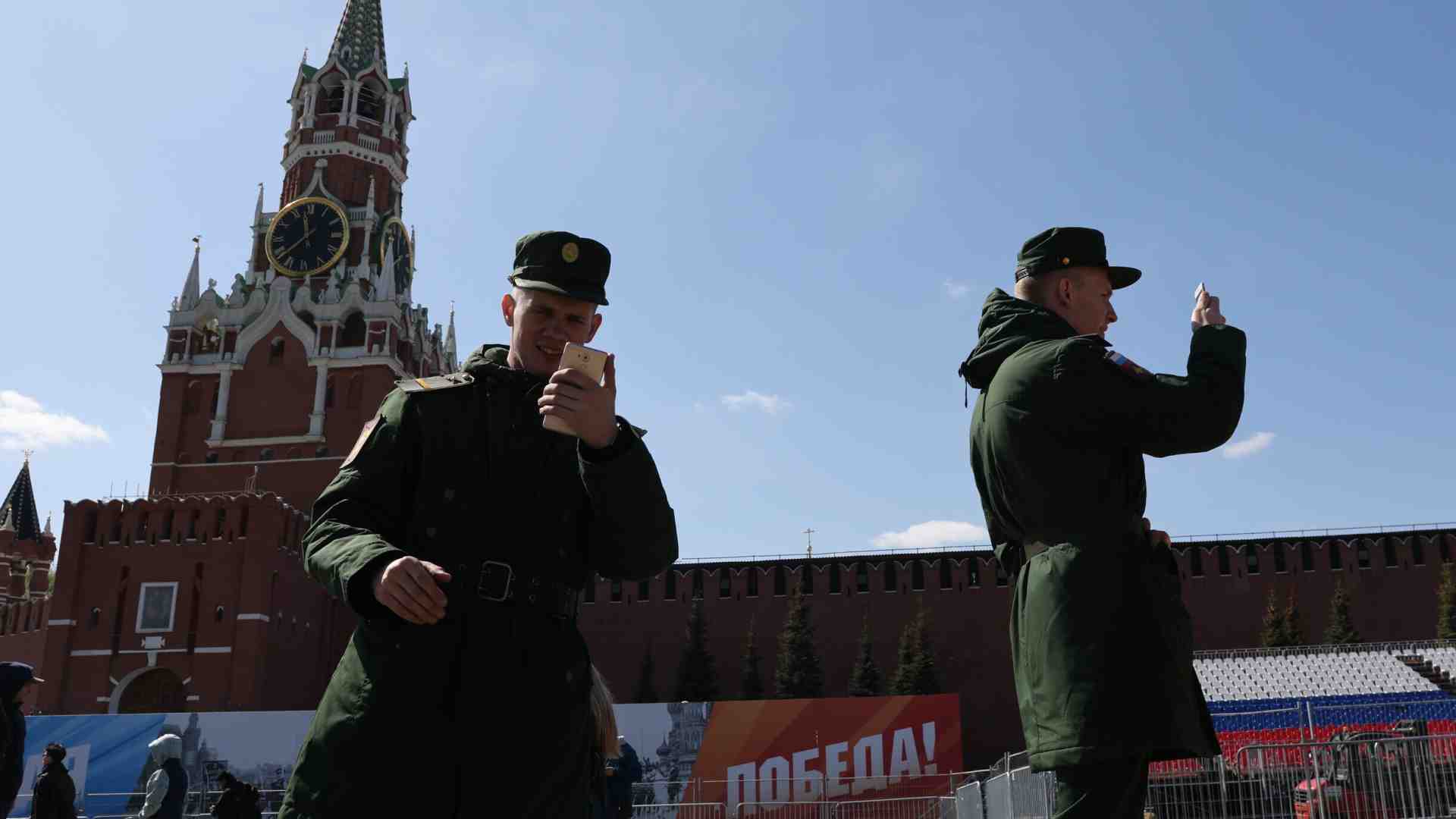 Whatsapp a rischio esclusione in Russia: il nuovo fronte della sovranità digitale di Putin