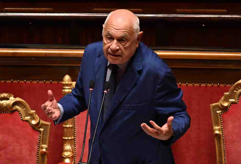 Almasri, arrivate alla Camera le carte di Nordio, Piantedosi e Mantovano: si chiede il processo