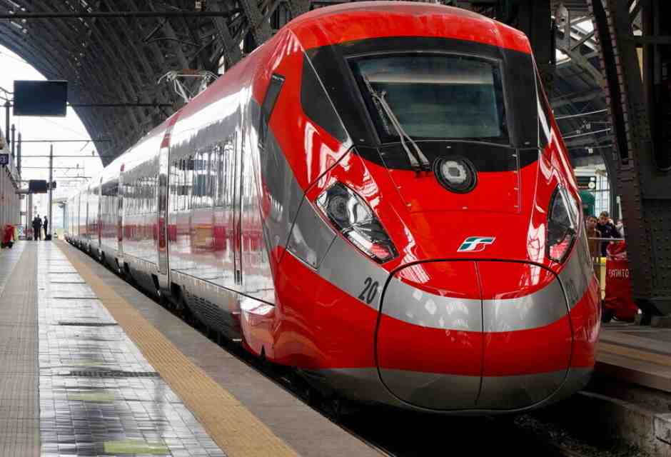 Incontri, chiacchiere, imbarazzi sui treni