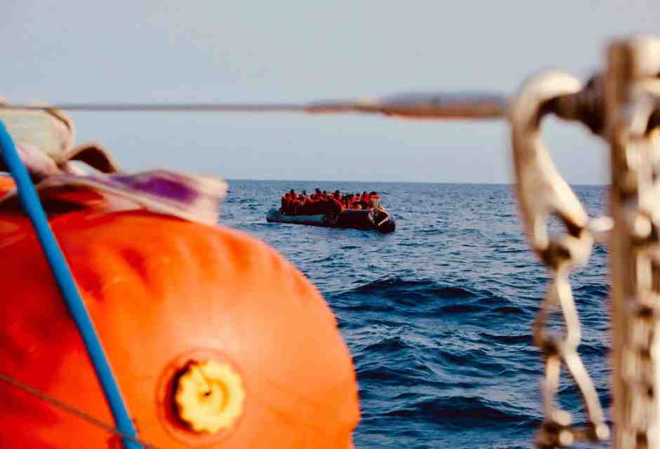 Cassese: “Quella della Corte di giustizia europea sui migranti è una sentenza inutile e suicida”