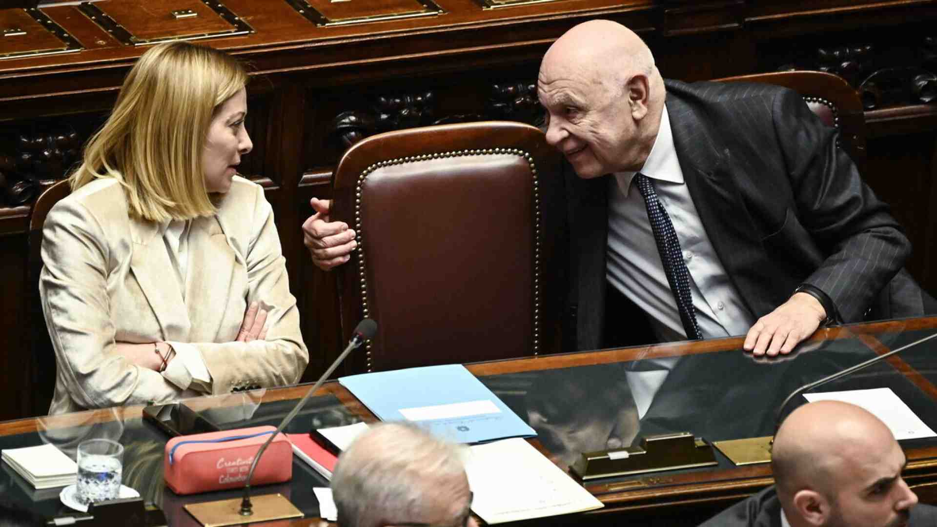 Esondare non è un atto dovuto. I due peccati di stato del caso Almasri