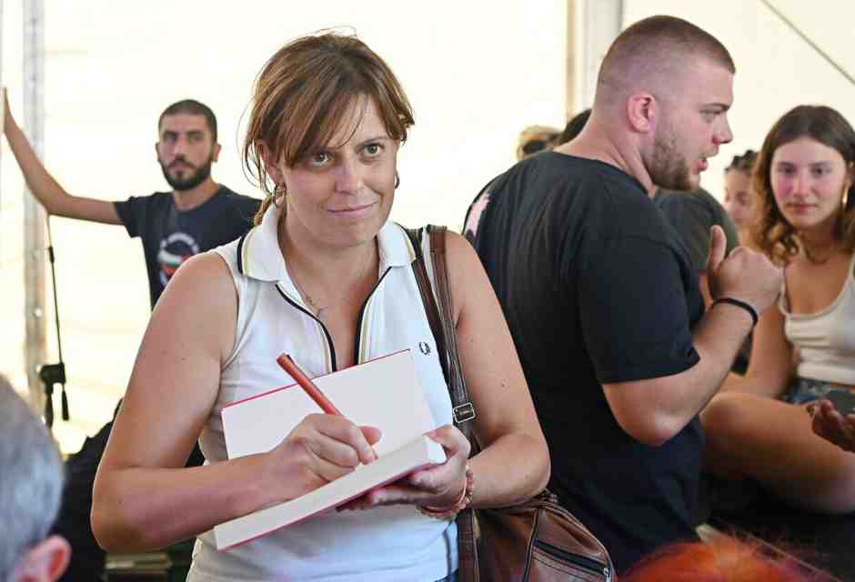 “La mia vicenda non c’entra nulla con quella dei ministri sul caso Almasri”. Parla Ilaria Salis