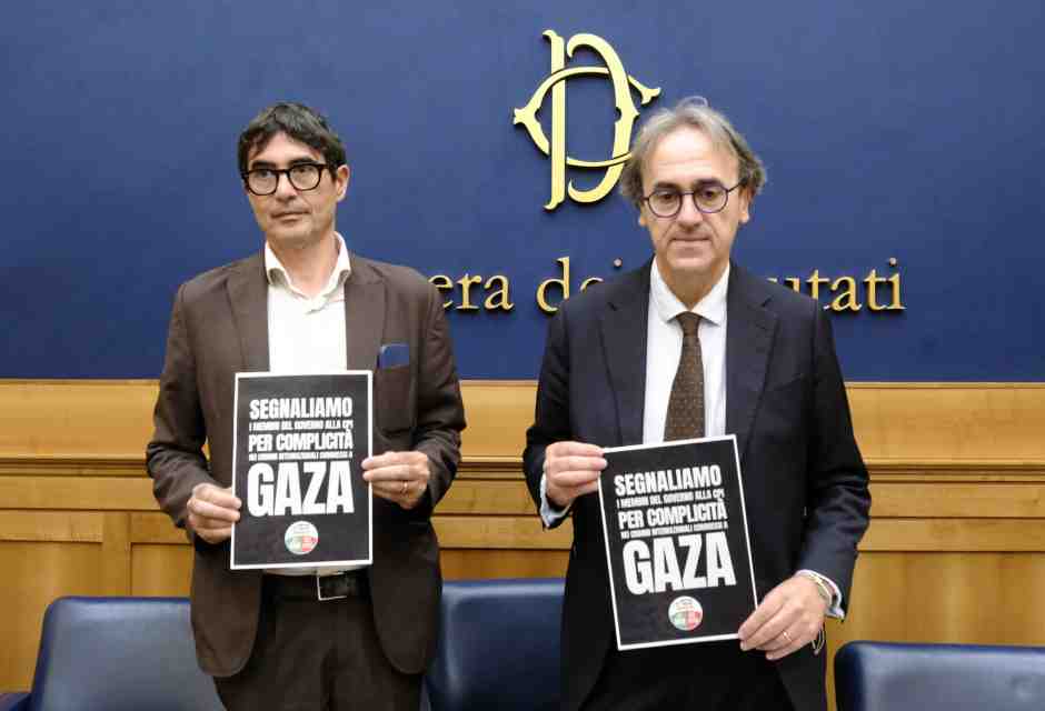 Avs denuncia il governo alla Cpi su Gaza. Dal Pd: “Complicità oggettiva”