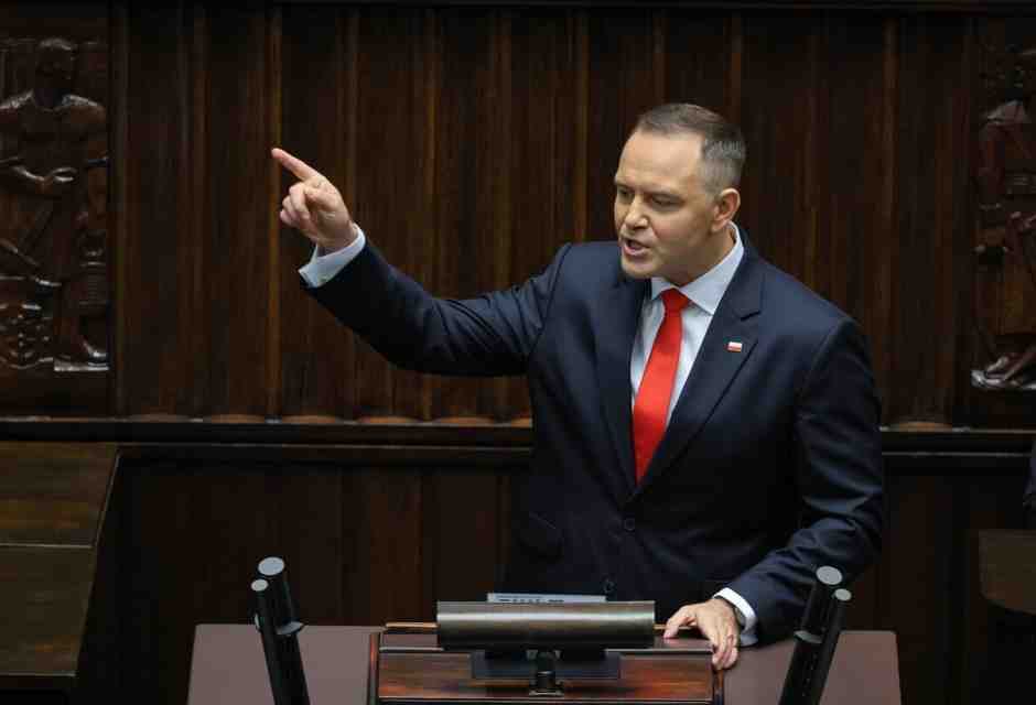 La lotta intestina polacca ci riguarda