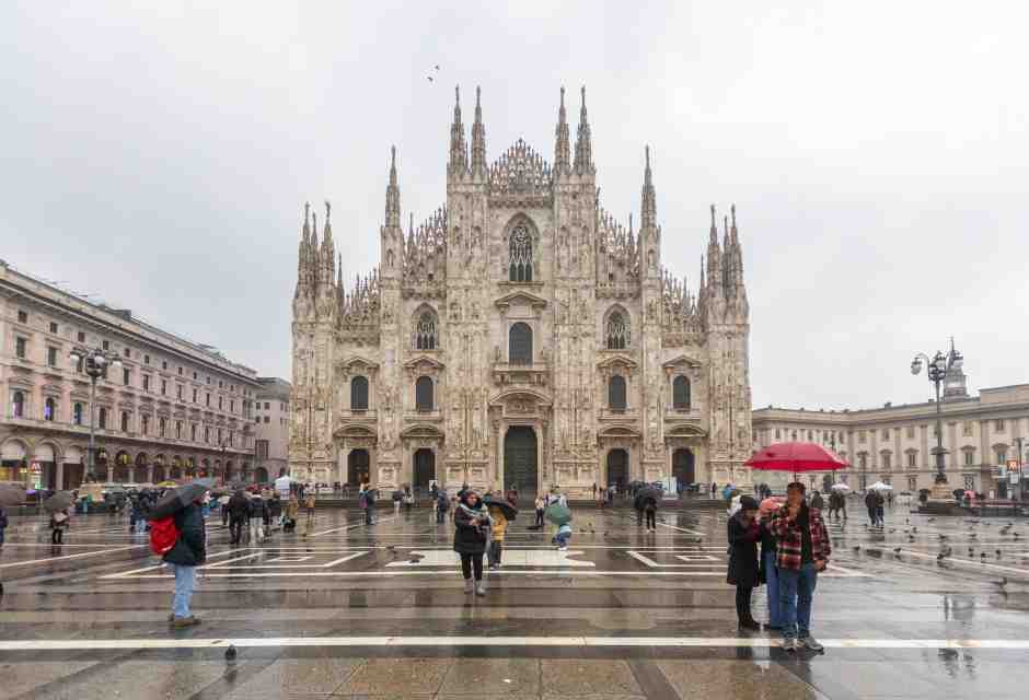 Gli arcivescovi che hanno venduto il Duomo si tolgano le travi dagli occhi
