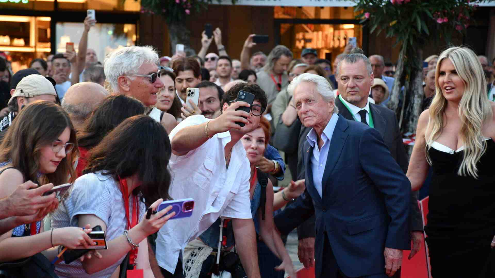 Le star più stagionate animano i festival estivi, tra nostalgia e un cinema che si è fatto piccolo e riflessivo