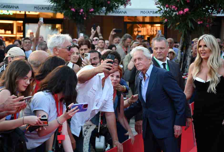 Le star più stagionate animano i festival estivi, tra nostalgia e un cinema che si è fatto piccolo e riflessivo