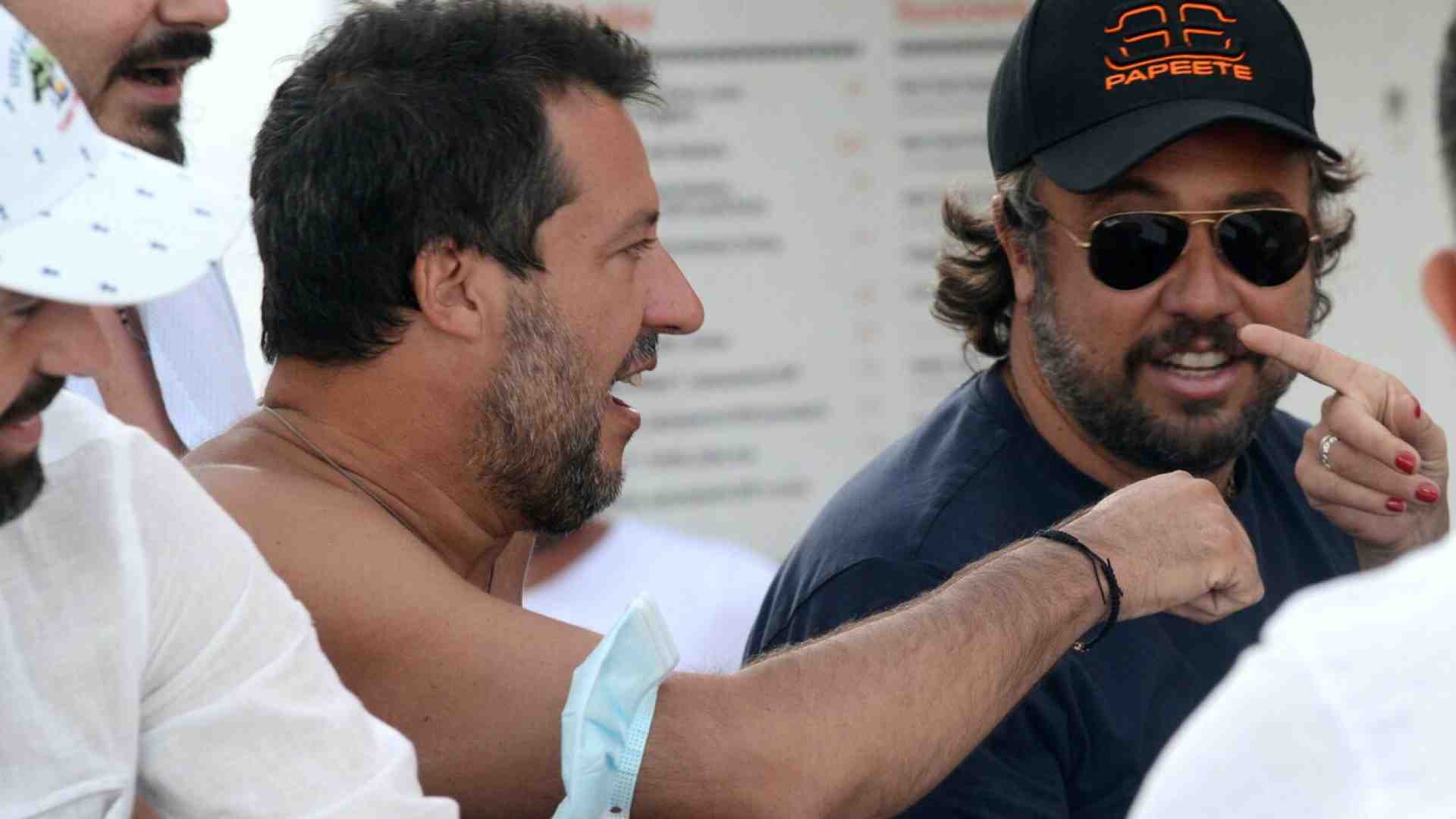 “Il ceto medio non va più in spiaggia per colpa dell’euro e della sinistra”. Parla Mr Papete