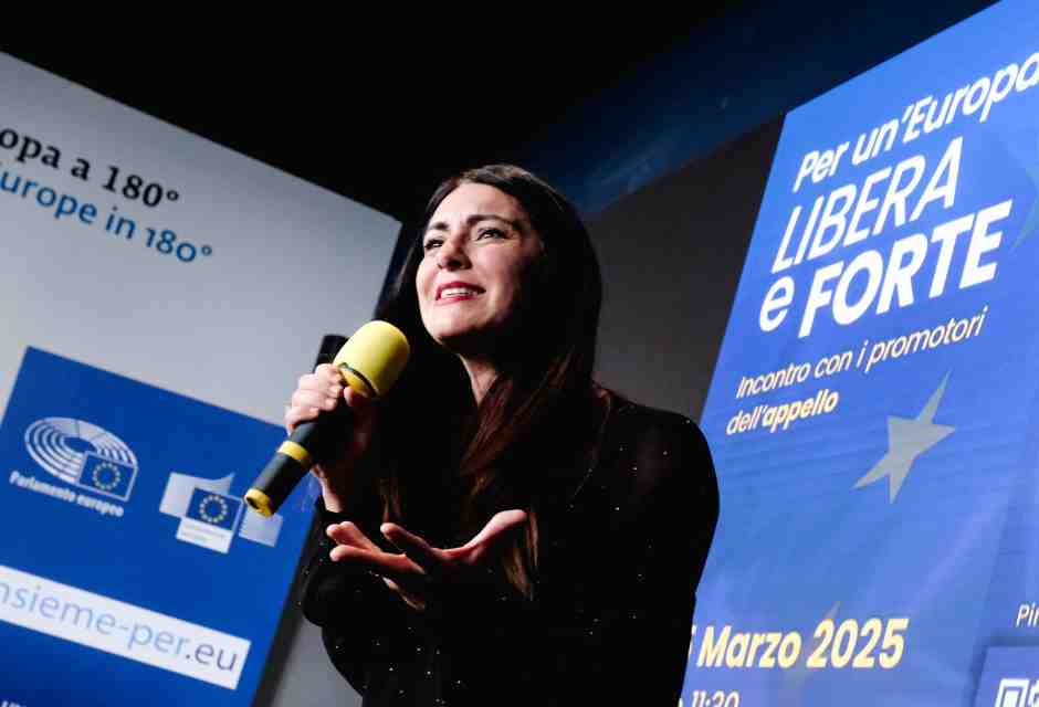 Picierno (Pd): “Il vertice Trump-Putin? Fa bene Meloni ad agganciarsi al gruppo dei volenterosi pro Kyiv”