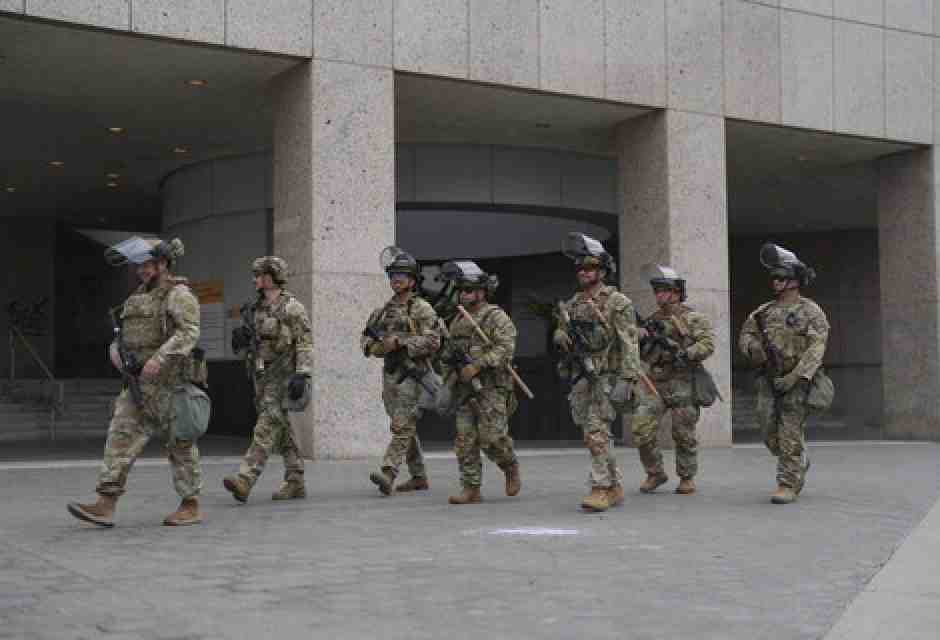 Trump a Washington crea un precedente pericoloso. Ma il problema della criminalità resta