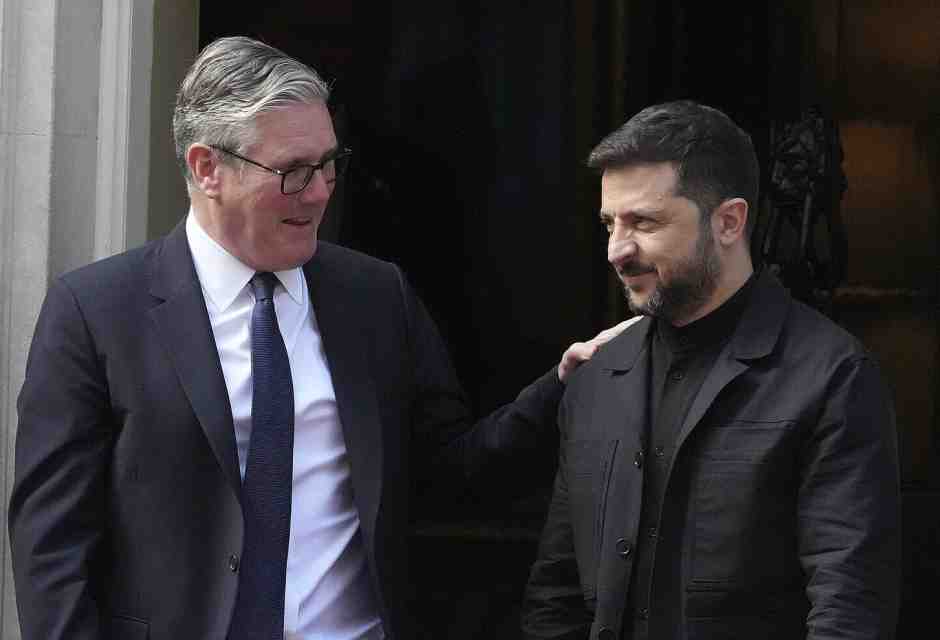 Zelensky e Starmer si incontrano a Downing Street
