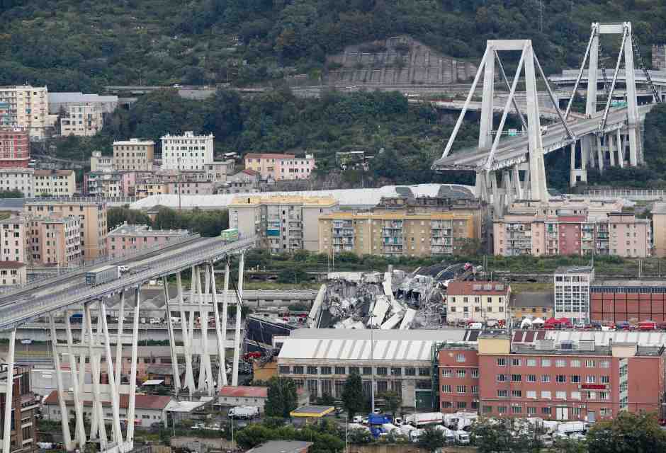 Sette anni dal crollo del Ponte Morandi. Mattarella: "La tutela delle infrastrutture non ammette negligenze"