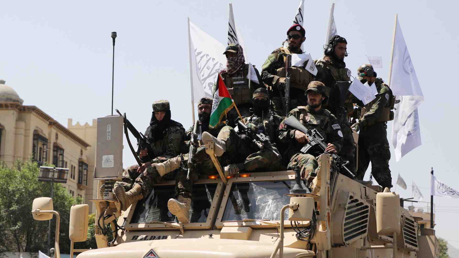 Dopo quattro anni di talebani, in Afghanistan la sharia governa tutto. Anche le ong