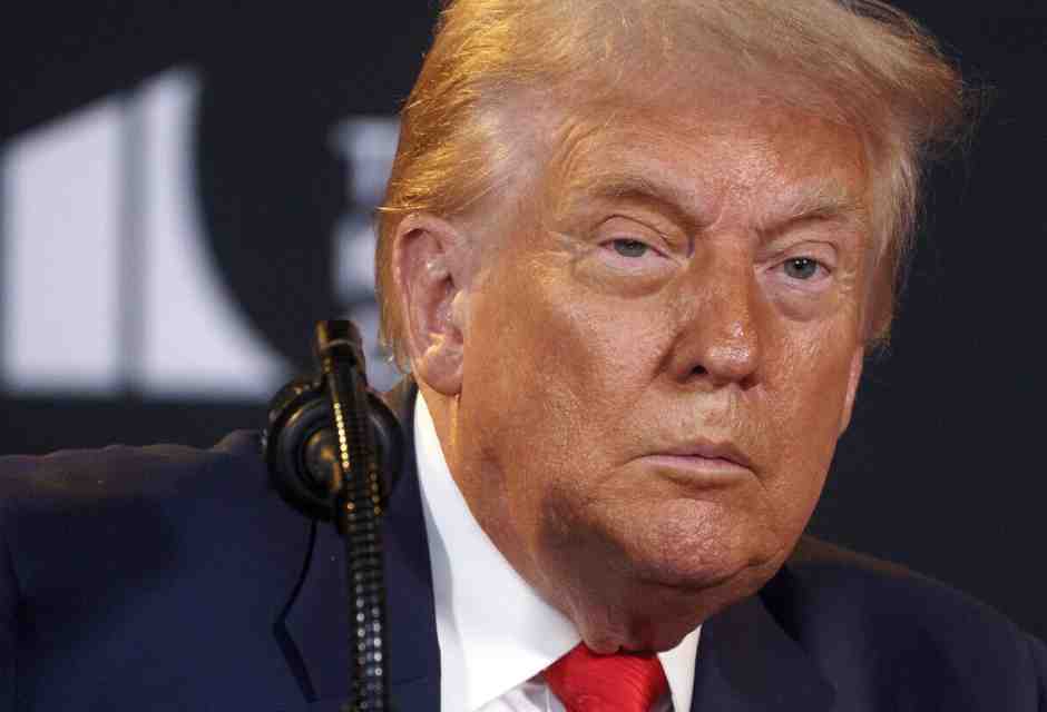 Trump è in Alaska con Putin, ma con la testa è a Washington. In cerca di un successo per i Maga