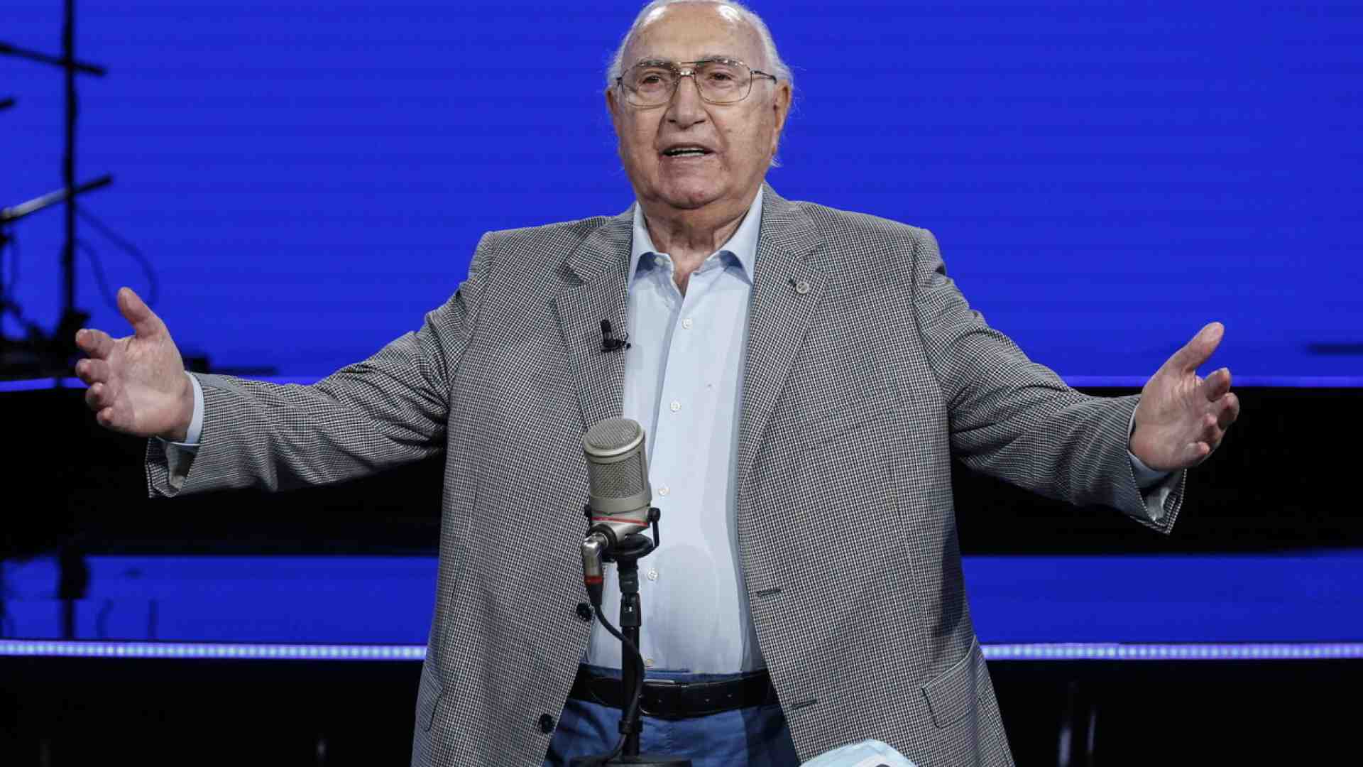 Pippo Baudo è morto senza eredi. Cosa vuol dire essere l'ultimo maestro di stupore