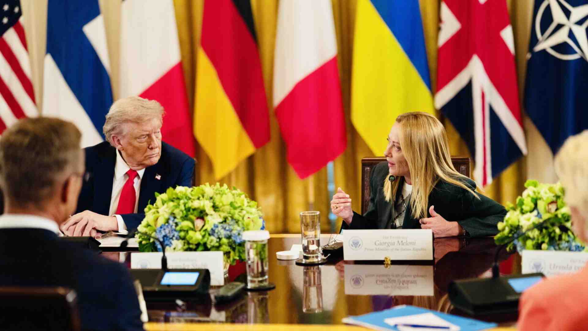 Sproloqui e confidenze a Washington. E “come chi so’? So’ americani”