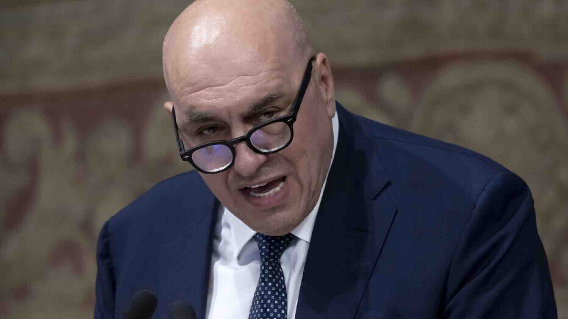 Crosetto: "Per difendere l'Ucraina l'articolo 5 della Nato è più efficace dei Volenterosi"