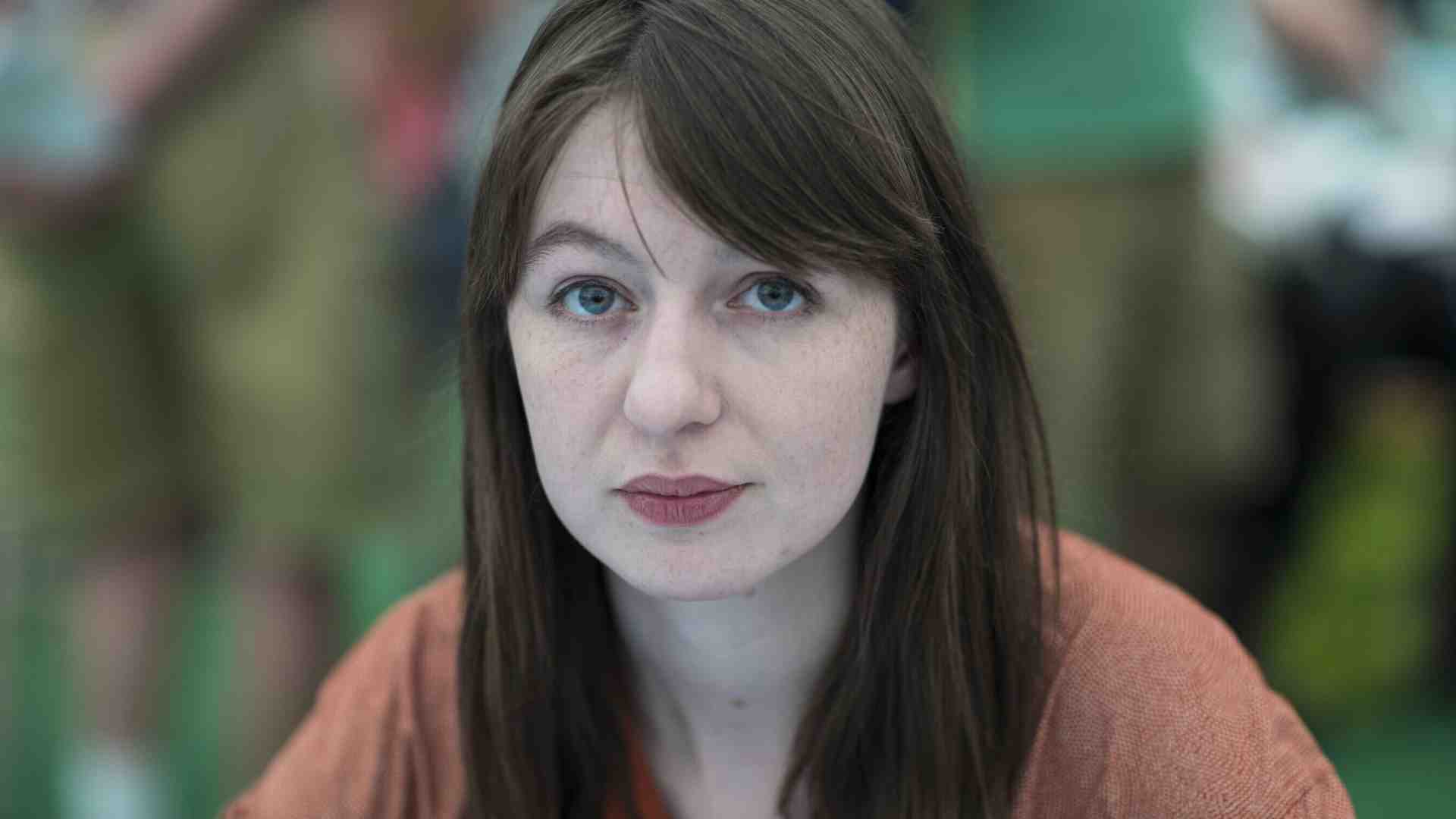 Sally Rooney, la scrittrice con la kefiah