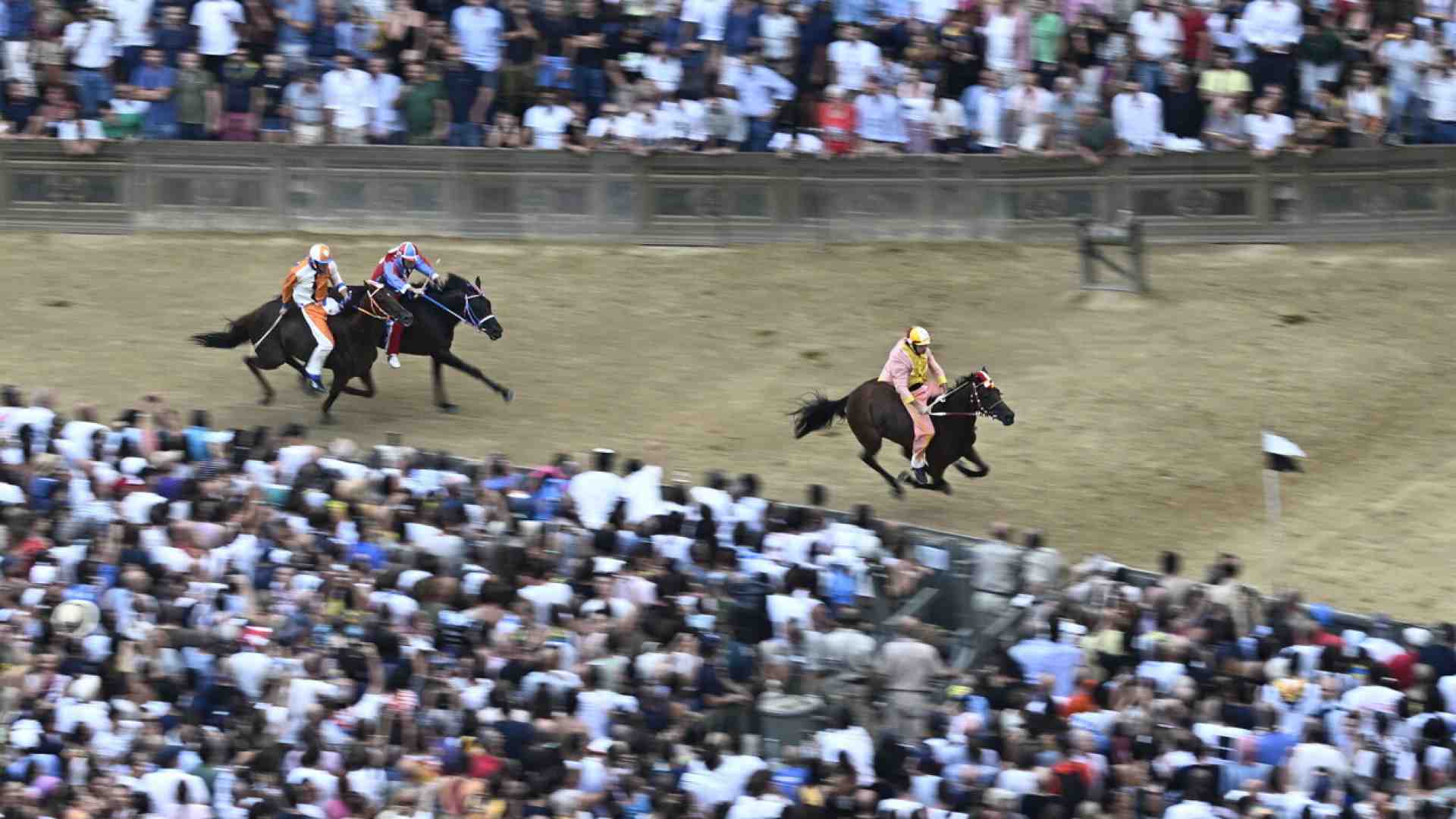 Un viaggio tra i segreti del Palio