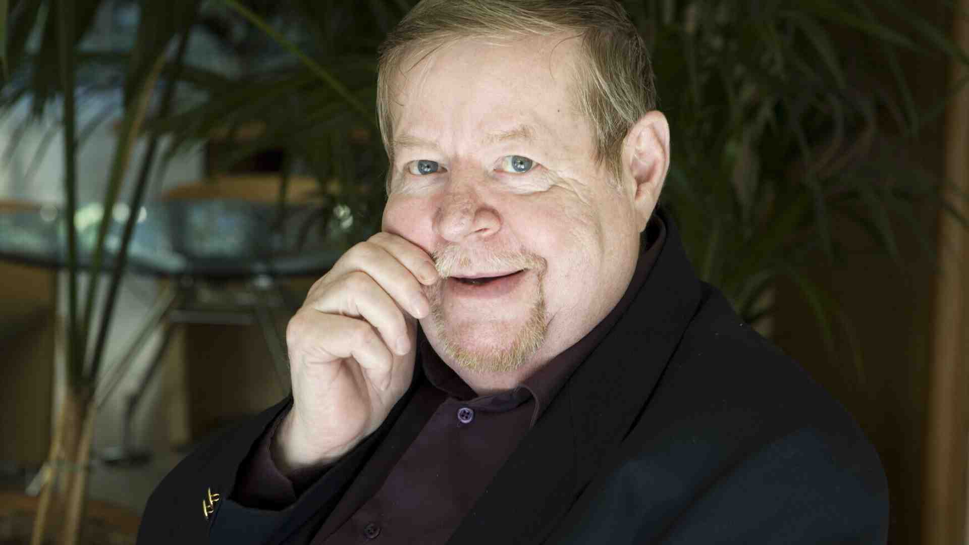 Anche Dio ha bisogno delle ferie, dice Arto Paasilinna