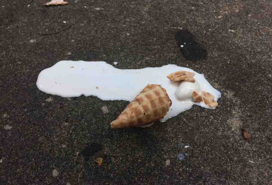 Fine d’agosto, cinque minuti insopportabili in cui pare che il tempo ci osservi