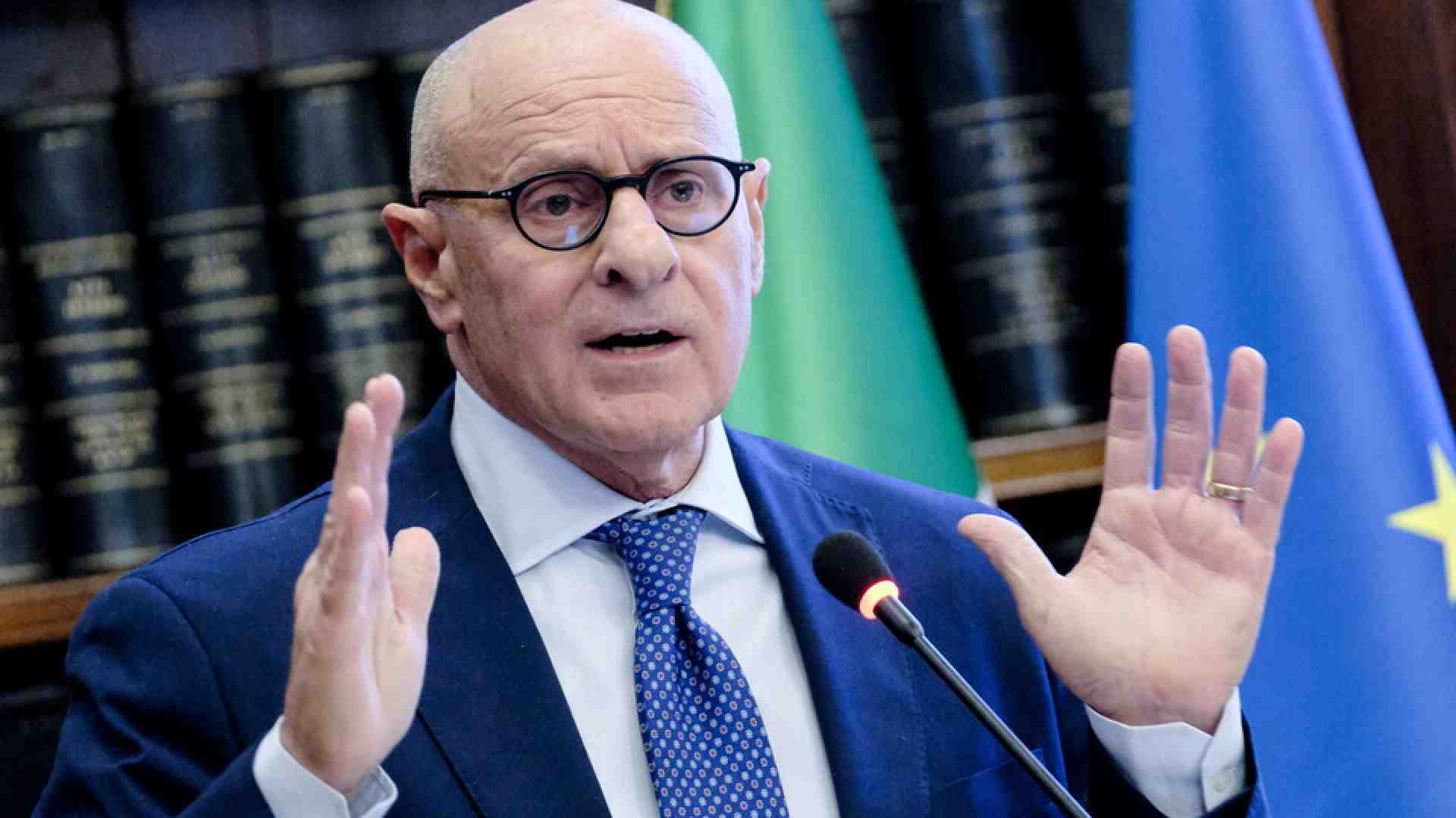 Rampelli (Fdi): "Salvini su Macron ha parlato da capo della Lega, non da vicepremier"