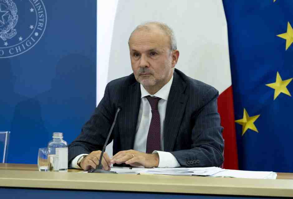 Schillaci dà forfait al Meeting dopo le polemiche sui vaccini. Ancora gelo con Meloni