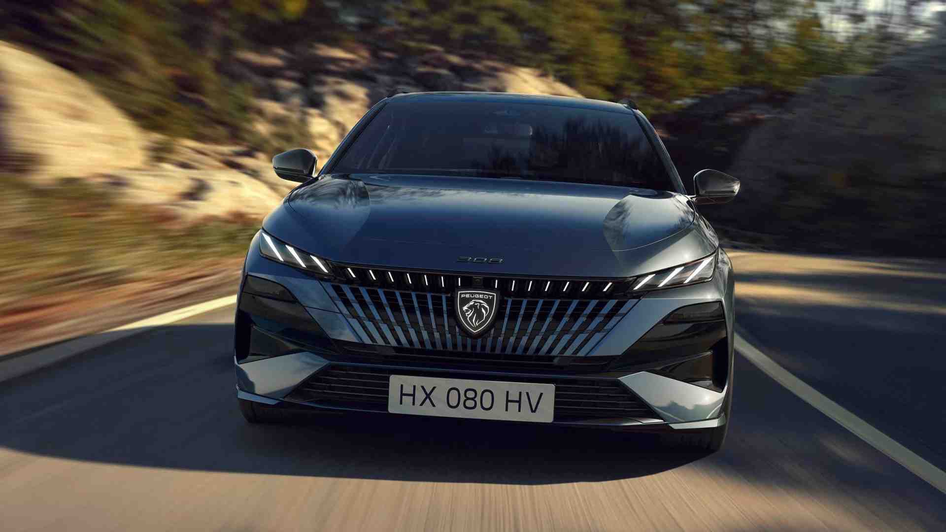 Per Peugeot 308 e 308 SW un restyling che esalta il piacere di guida