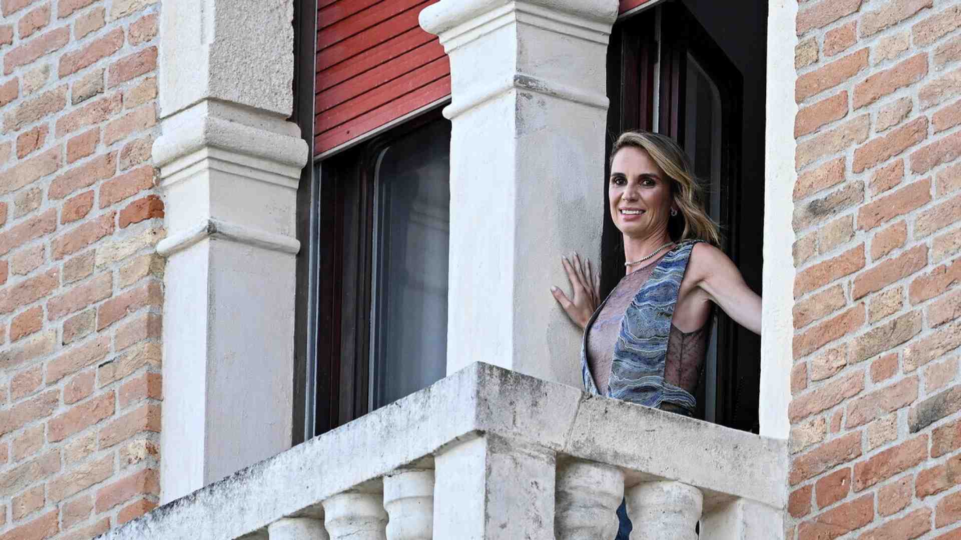 A Venezia si aprono le danze con un grande assente