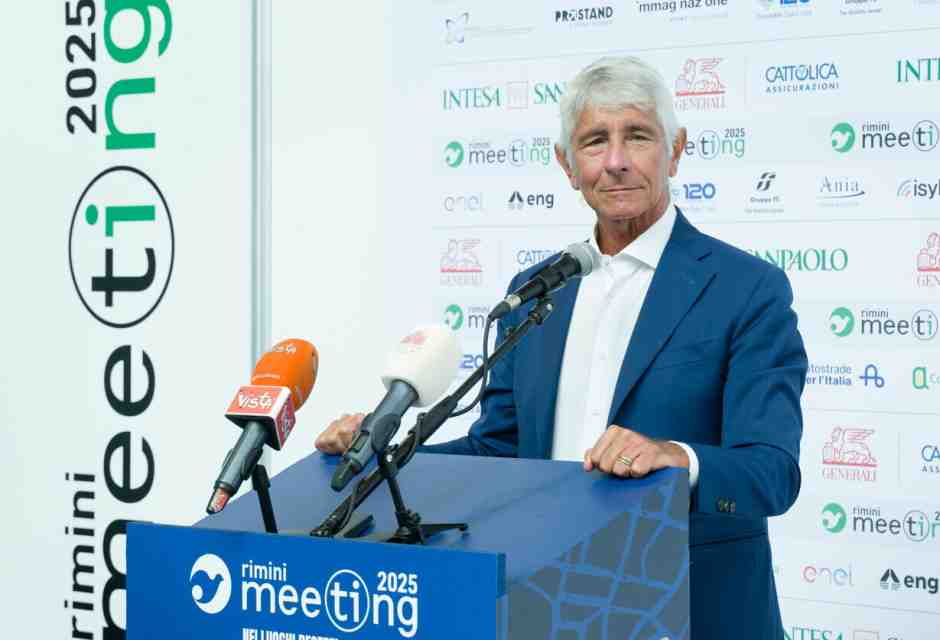 Mosca attacca il ministro Abodi: nuova offensiva diplomatica contro l’Italia