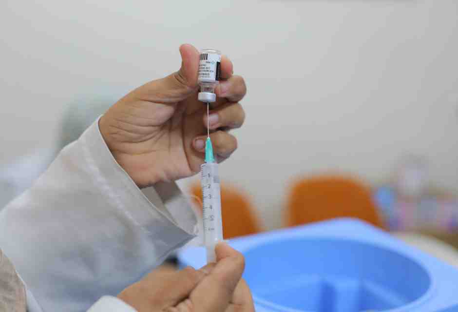 Il tema non è cancellare l’obbligo vaccinale, ma farlo per mera ideologia