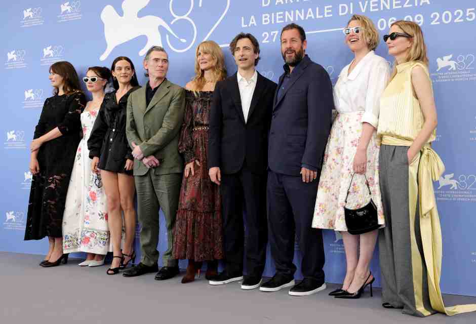 “Jay Kelly” è una melassa infinita. Meno male che c’è quel matto di Werner Herzog