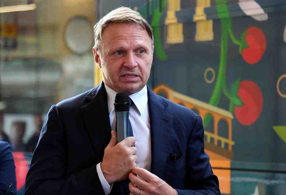 Lollobrigida: "Il centrismo di Meloni? Siamo pragmatici. La nostra base va oltre i confini della destra”