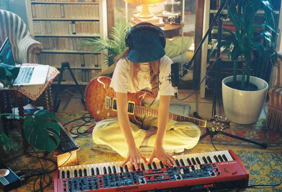 Coca Puma e il coraggio di restare fragile sotto i riflettori