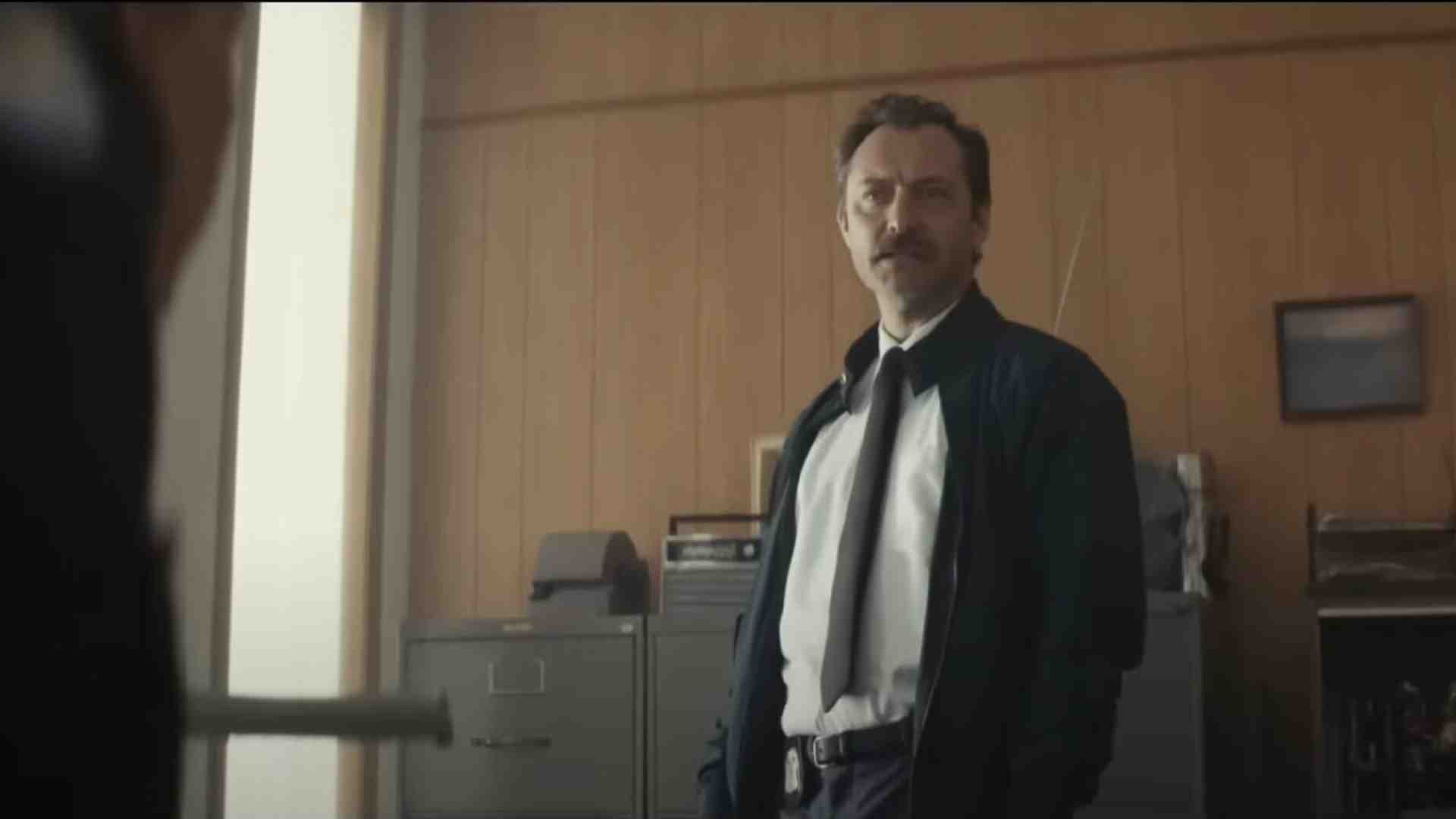 Il Putin vero e quello interpretato da Jude Law. Parla l'autore di "Il mago del Cremlino"