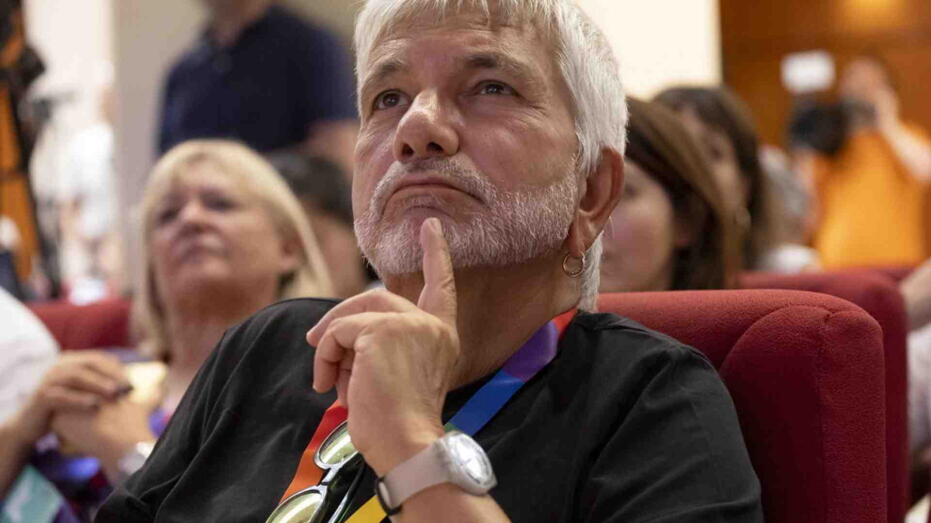 Avs tiene il punto sul caso Puglia: “Non ritiriamo Vendola come un panno steso”