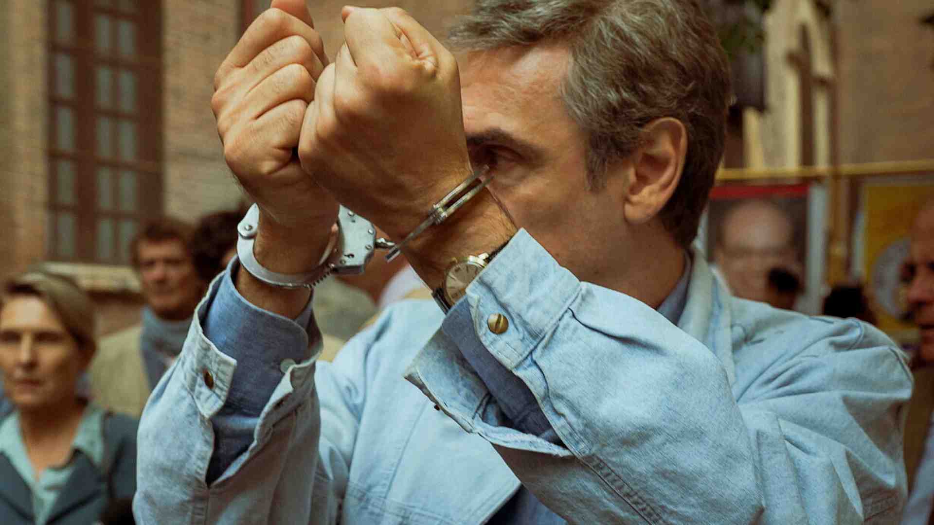 Ecco la serie su Enzo Tortora. Per Marco Bellocchio è l'ora delle precipitose marce indietro