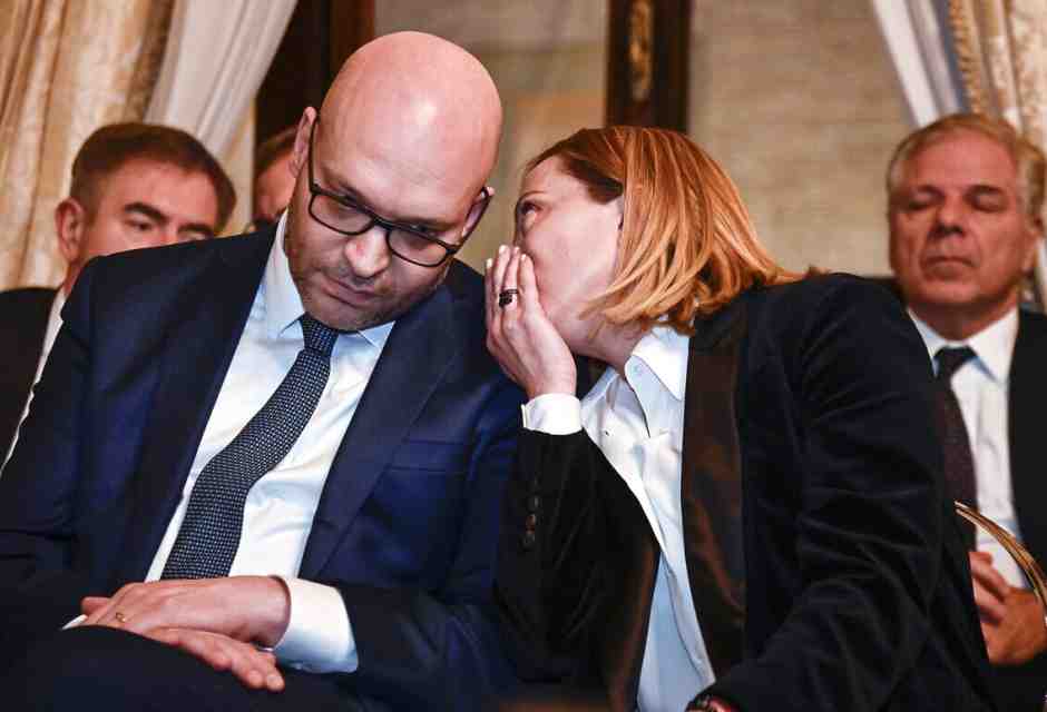 Fratelli d'Italia ce l'ha con Lorenzo Fontana per come non ha gestito il caso Almasri