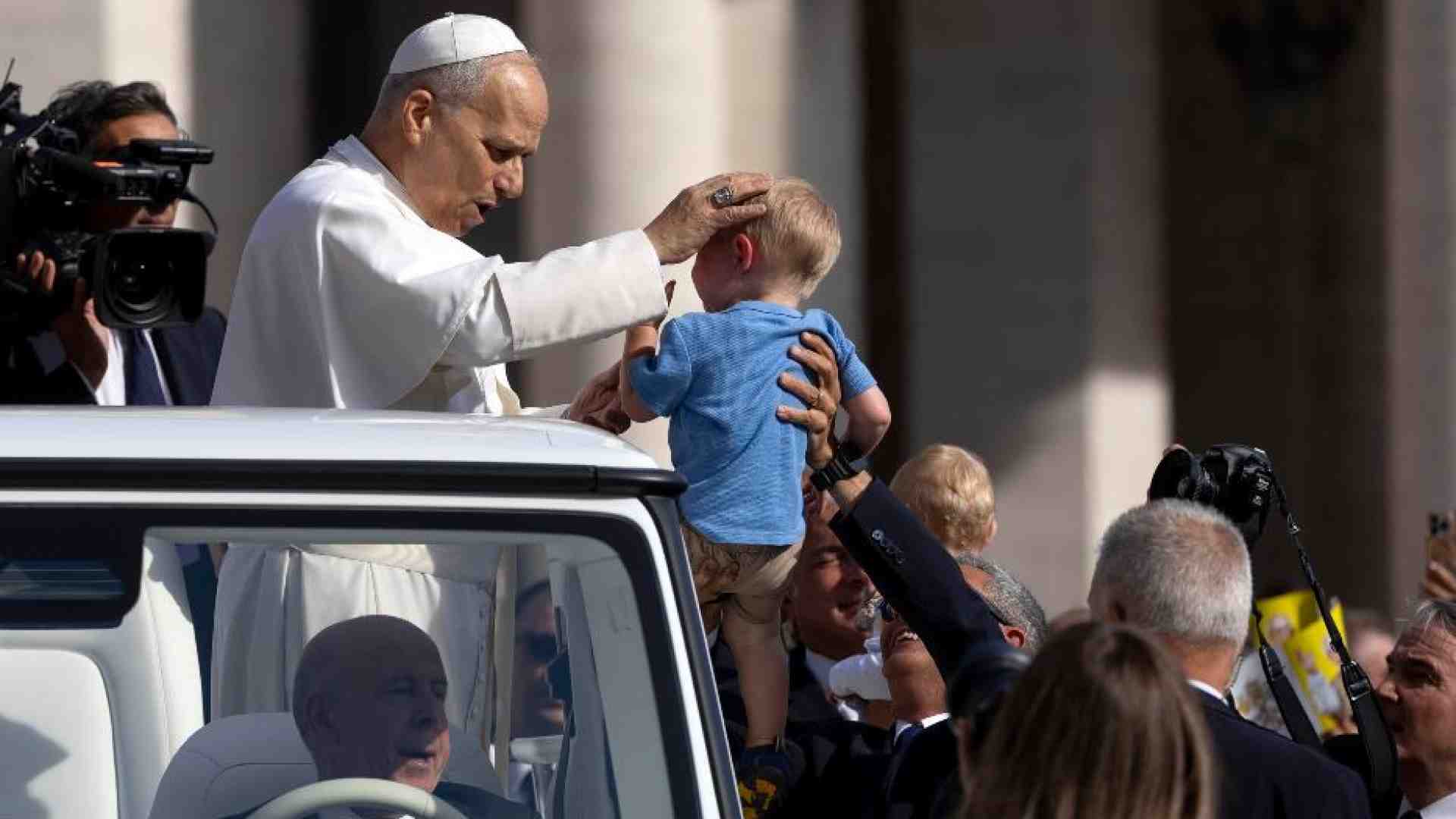 Il Papa: l'uomo non si realizza nel potere