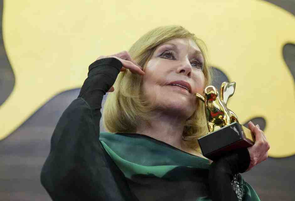 Ahi, Kim Novak s’è scordata di gridare al genocidio. In arrivo la shit-storm